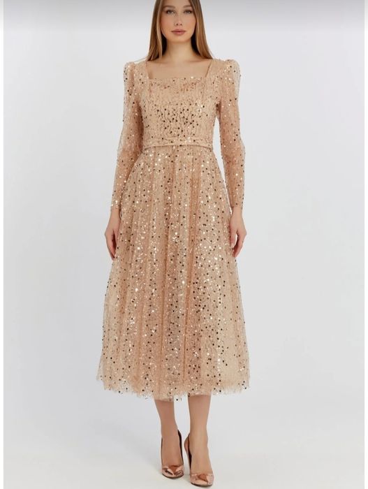 Rochie de ocazie strălucitoare cu paiete