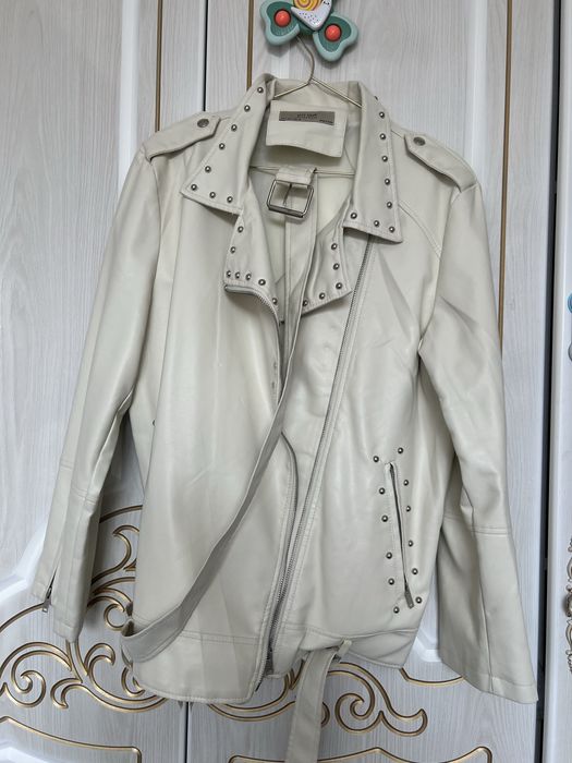 Koja kastyum ummuman kiylmagan juda chiroyli turadi