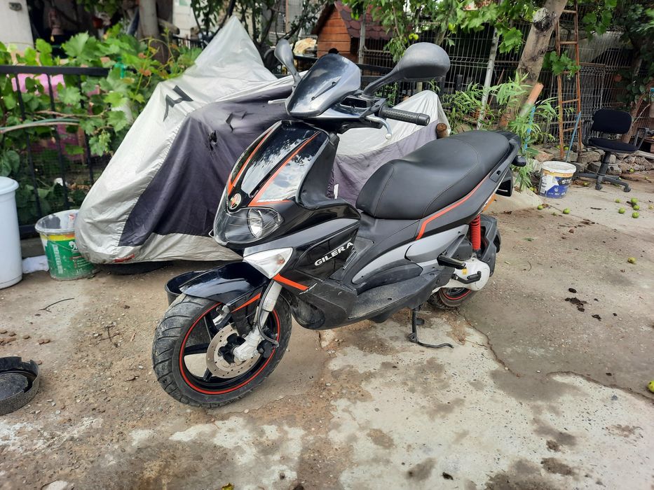 Vand scuter Gilera runner