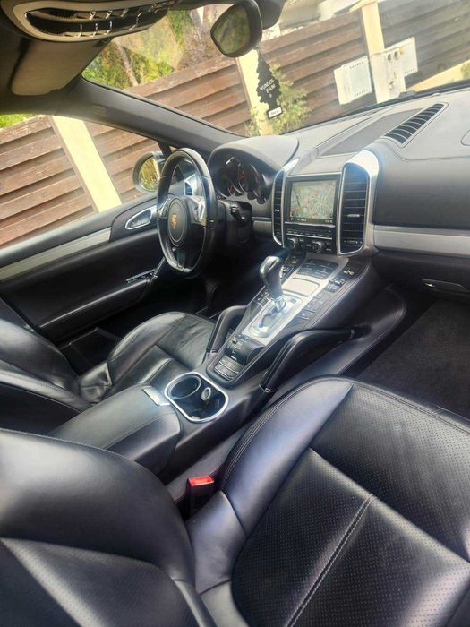 Porsche Cayenne 3.0 245cp FULL Propietar in acte