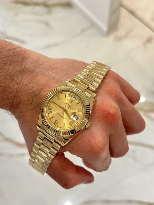 rolex day-date 40mm yellow gold rm