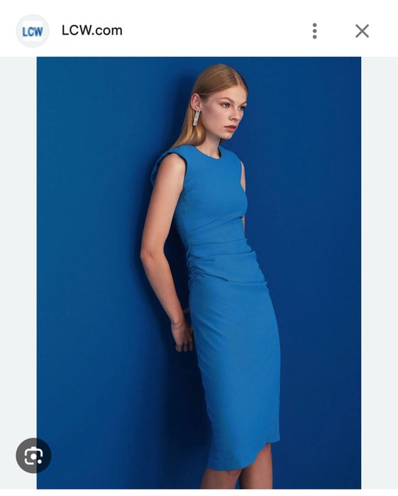 Платья 40-42 размера, в отличном состоянии