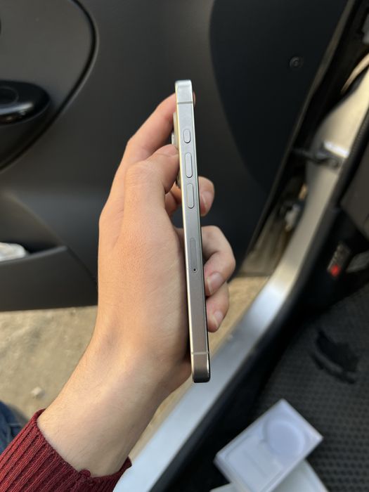 Iphone 15 pro Natural titanium