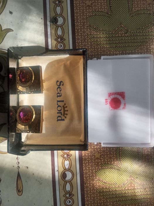 ппрдаю мужские запонки