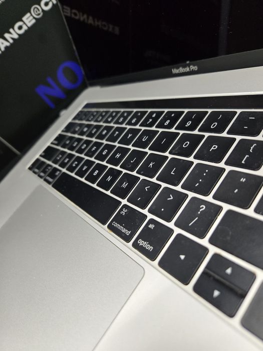 MacBook Pro 15 inch 2016