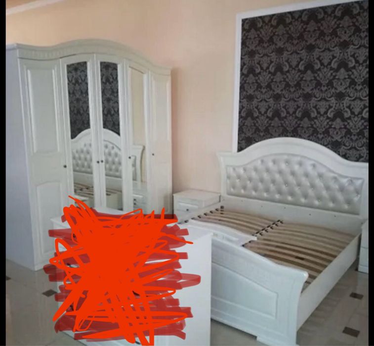 Спальный гарнитур