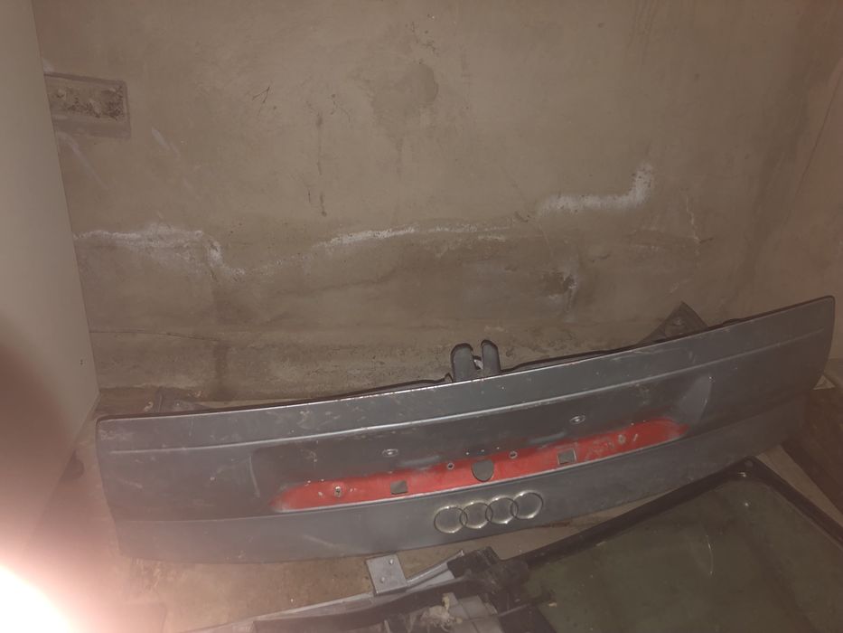 задни крышка багажника