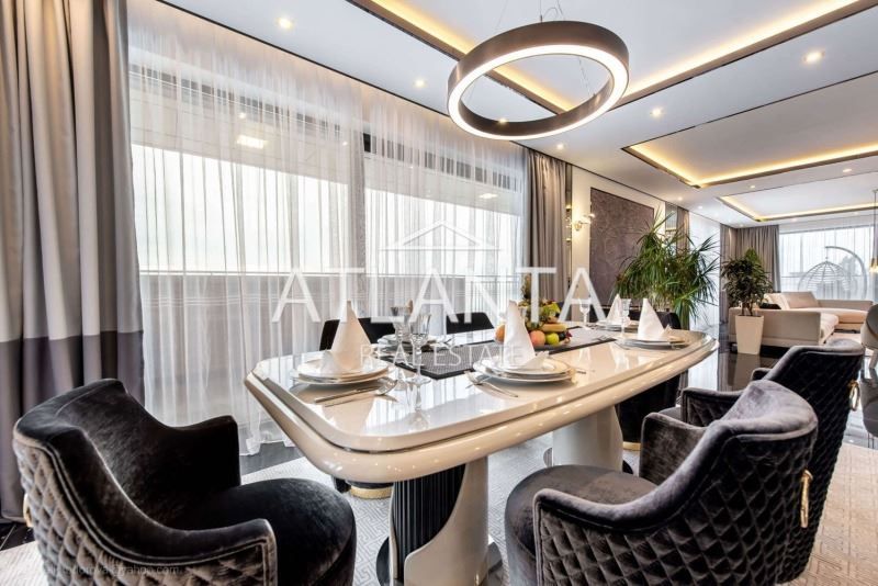 3-стаен в Варна, област-к.к. Св.Св. Константин и Елена площ 217 цена