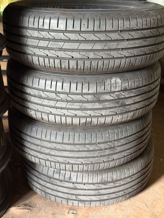 Vand anvelope de vara 4 buc 205/60R16