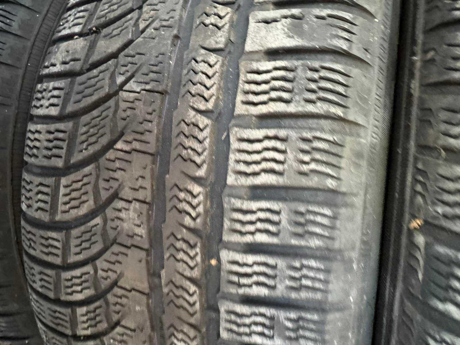 245 45 19 Зимни гуми NOKIAN