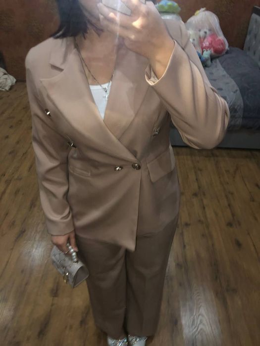 Kastyum shim ayollar uchun