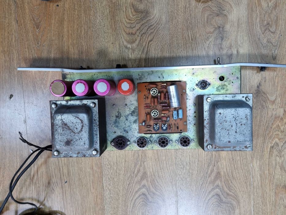 Amplificator lampi, tuburi electronice Farfisa OR200 , ecc83 , el34