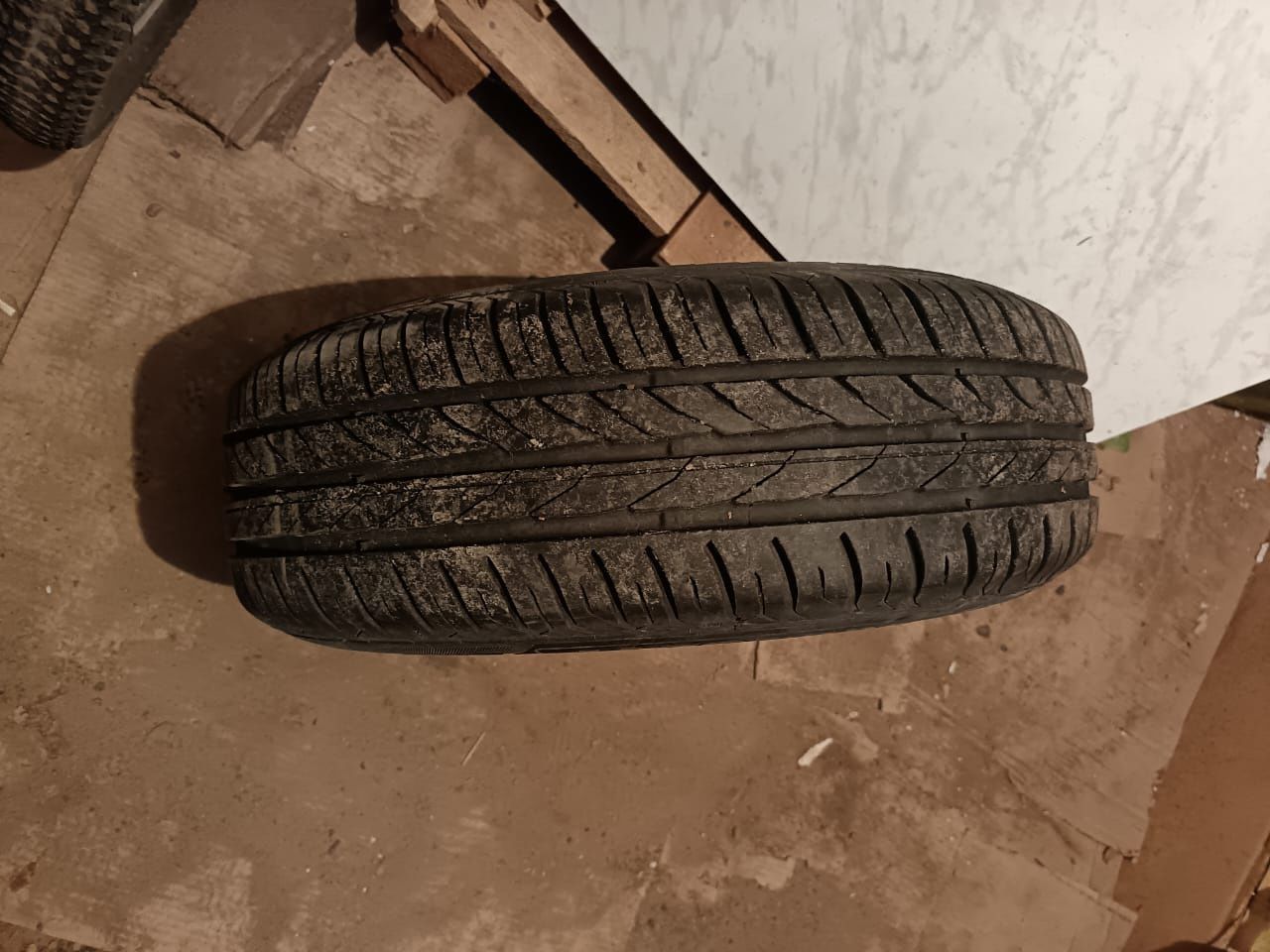 Продам Шины с дисками