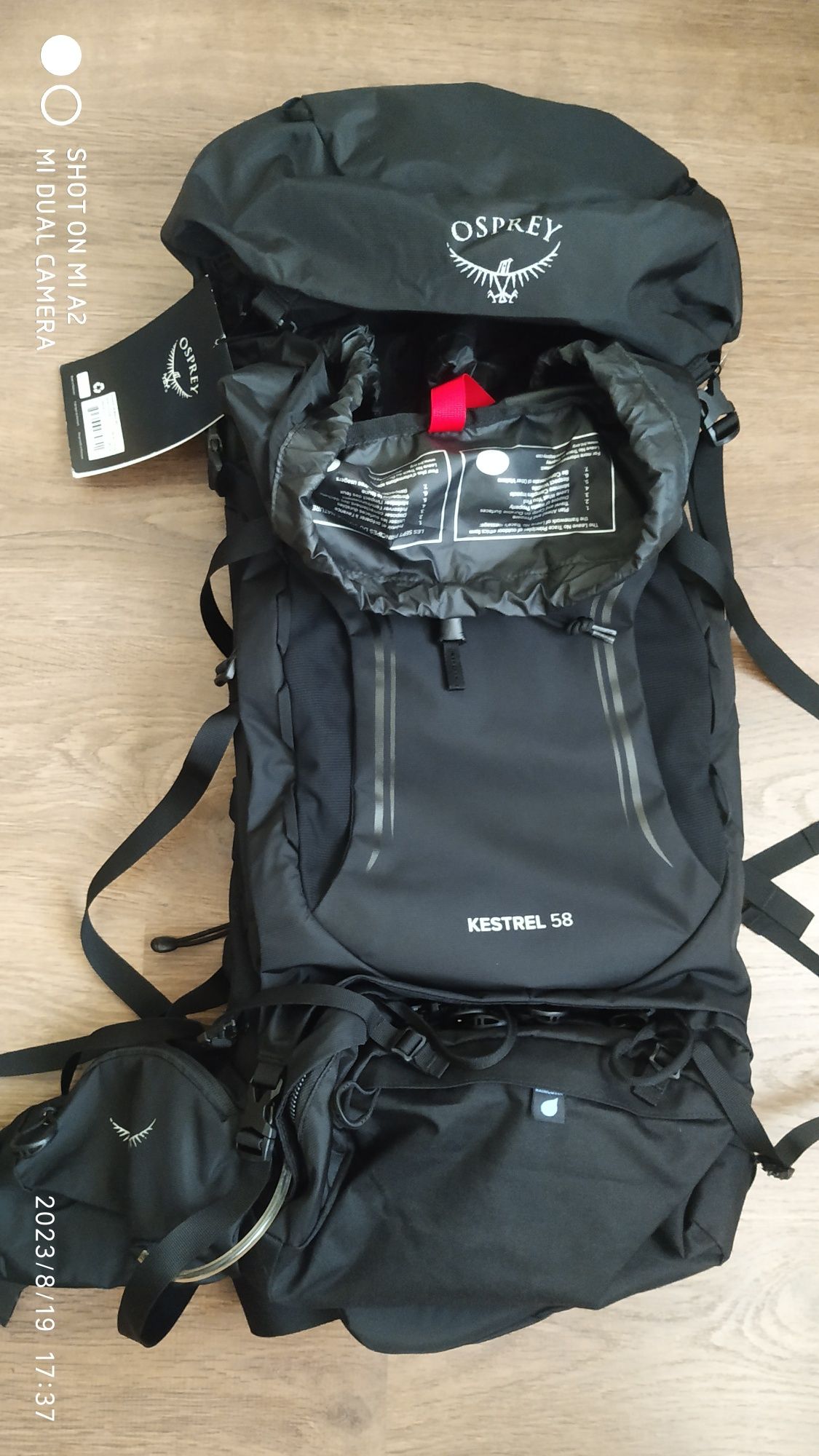 Osprey Kestrel 48 Black, Osprey 58 Black