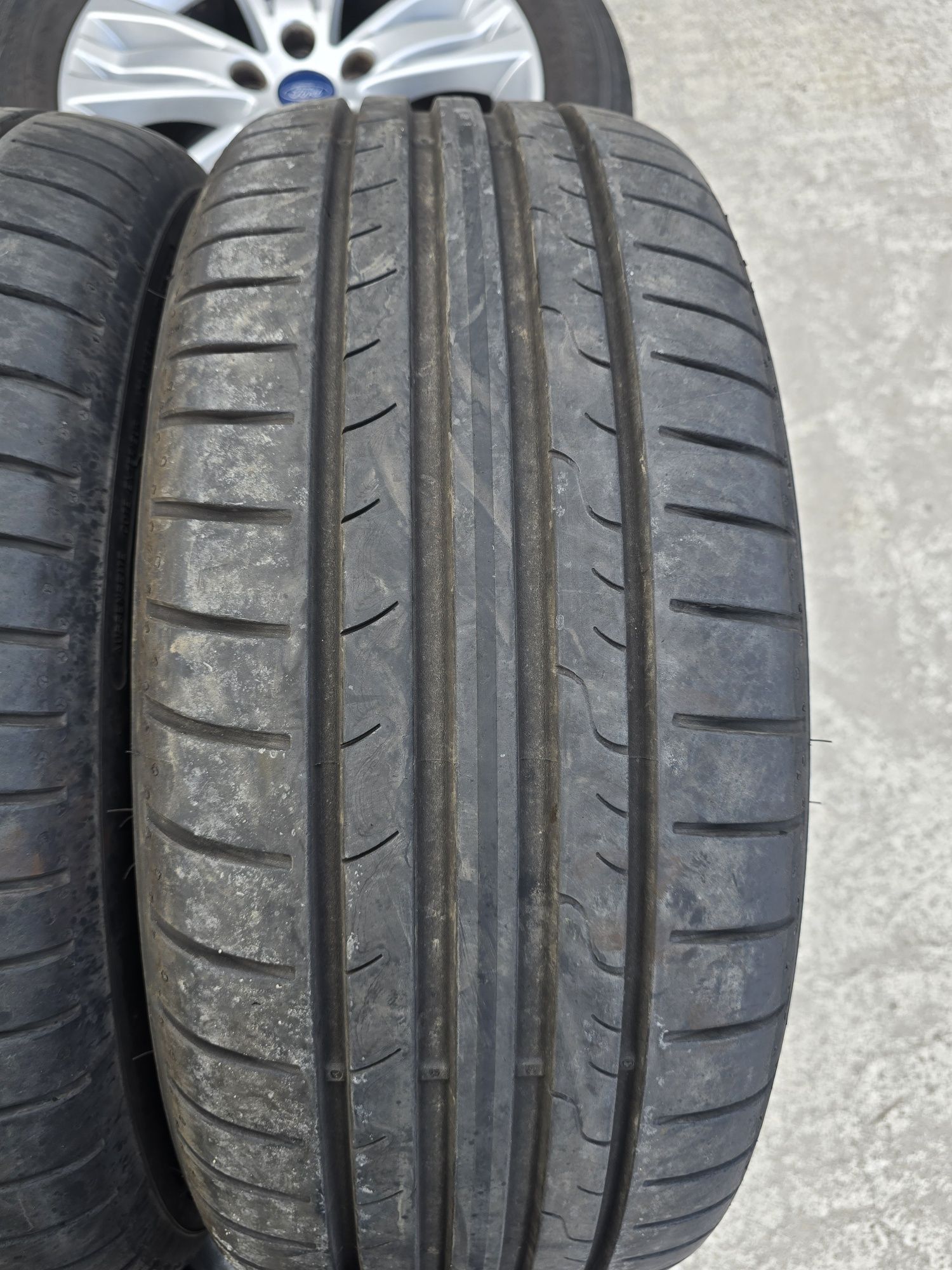 2 Броя 215/55/16 Dunlop 7,2mm 21dot