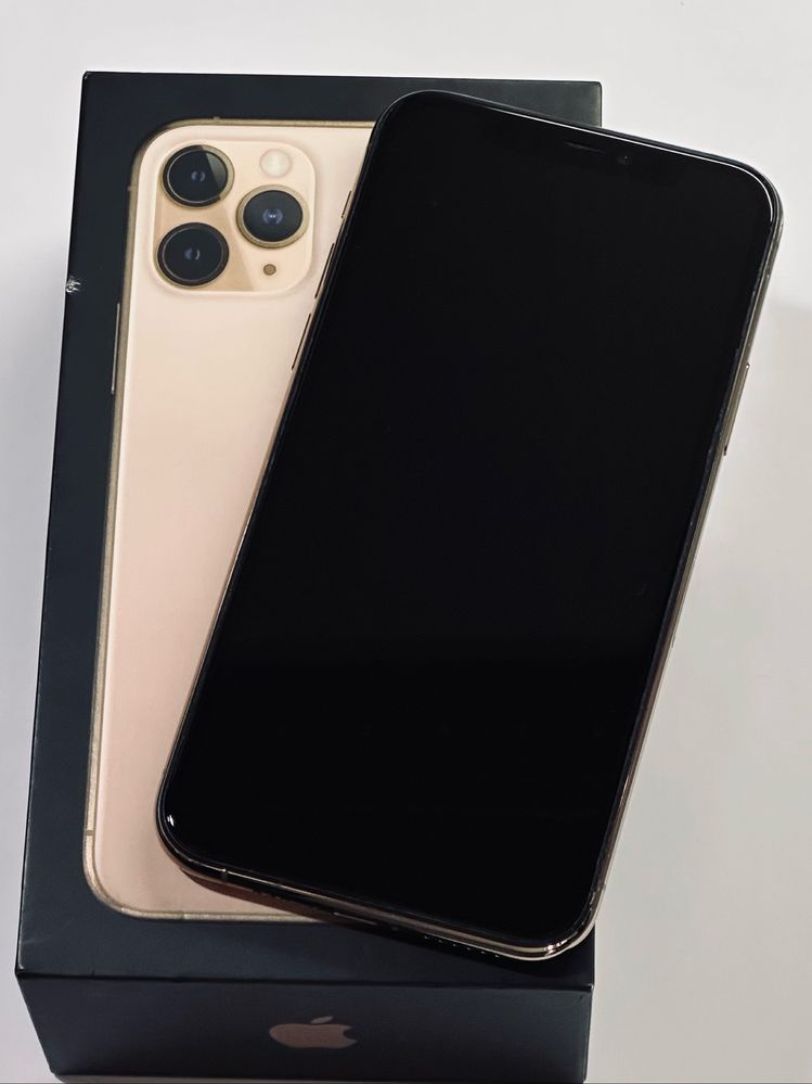 iPhone 11 Pro Gold 256GB 93% battery
