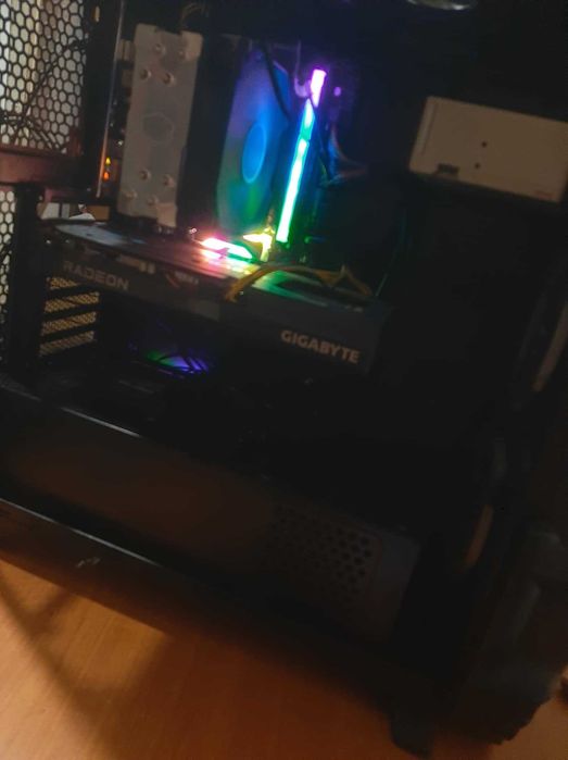 НОВ! Геймърски компютър – Ryzen 7 5800X/RX 6600/16GB RAM/1TB SSD RGB