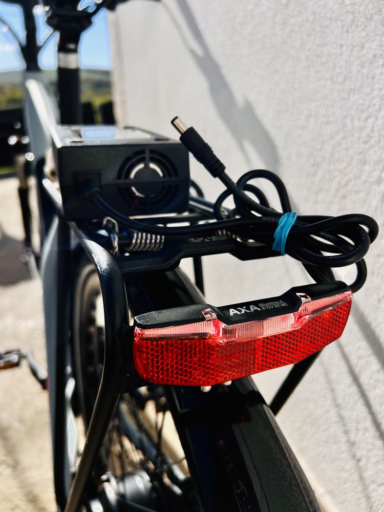 Bicicletă de oraș electrică-ZUNDAPP Z810,ca nouă,frâne hidraulice,LED!