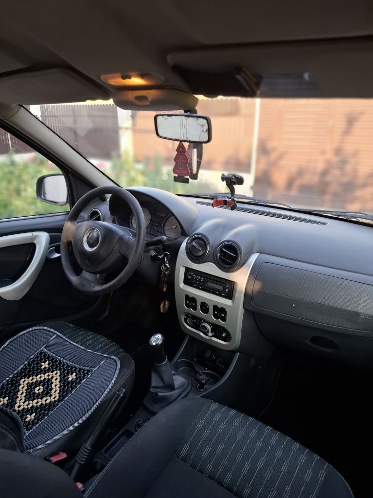 Dacia Logan fab 2011 gpl