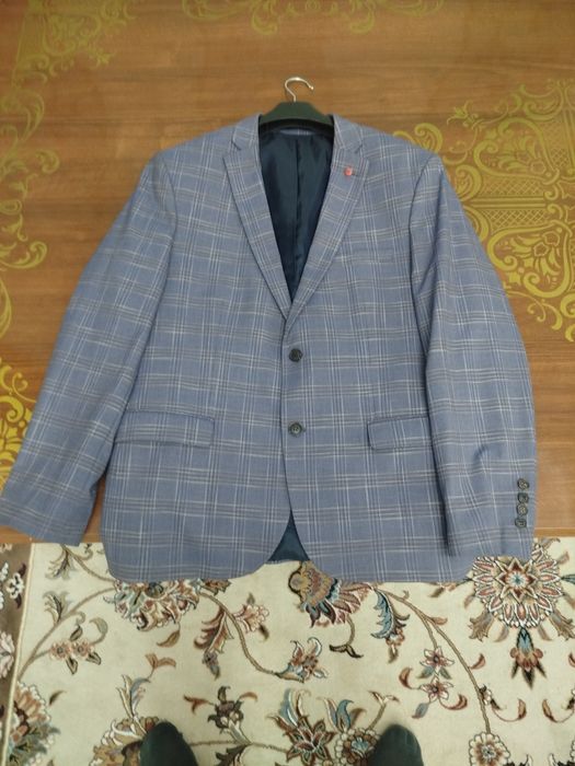 Пиджак мужской , почти новый