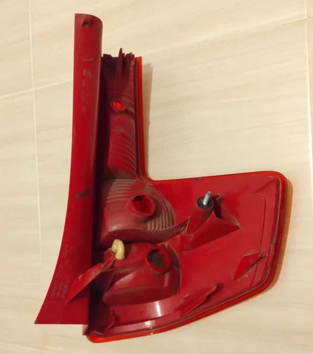 Far partea dreapta + Stop / lampa partea stanga Citroen C4 I 2004-2010
