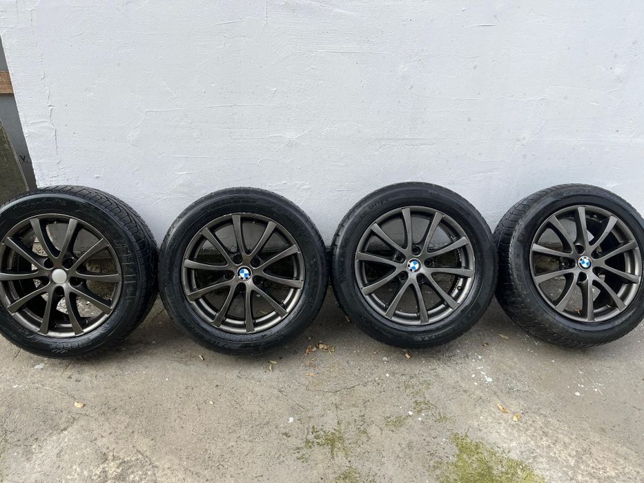 Se vând jante BMW R17