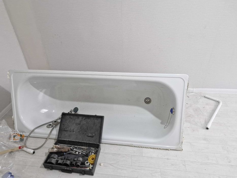 Продам б/у Ванну в хорошем состояний.