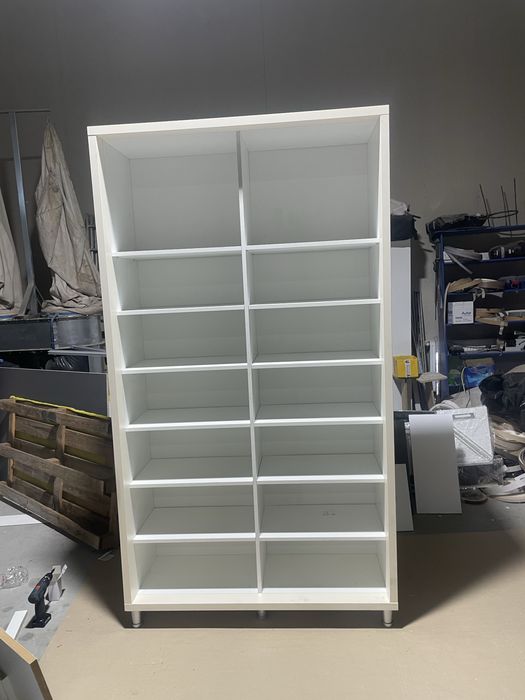 Vand  pantofar cu usi  mdf culisante nou dimensiune 2350  450. 1300