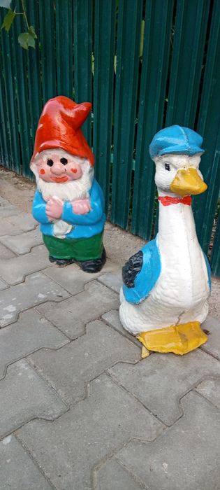 Vând ornamente gradina