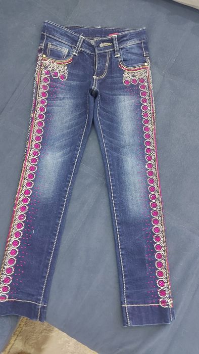 Новые джинсы на девочку   рост 110-120см
