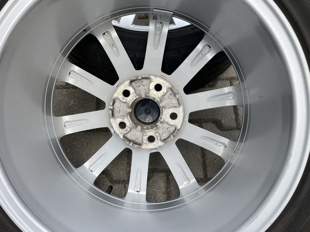 4 jante cu anvelope R17 originale VW Golf7/Skoda/Audi etc 5x112 ET49
