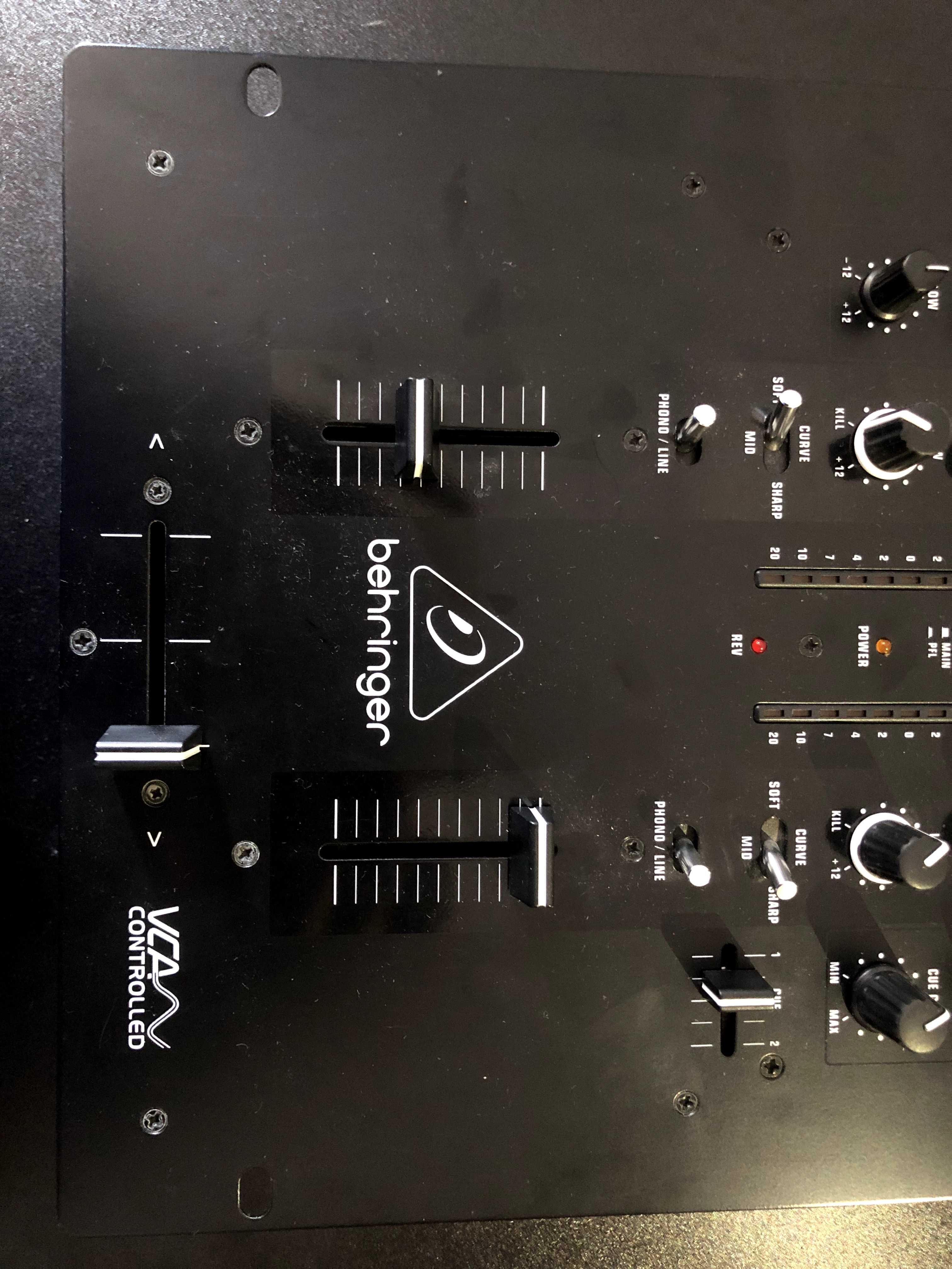 Mixer DJ Behringer NOX 101 - Stare foarte bună