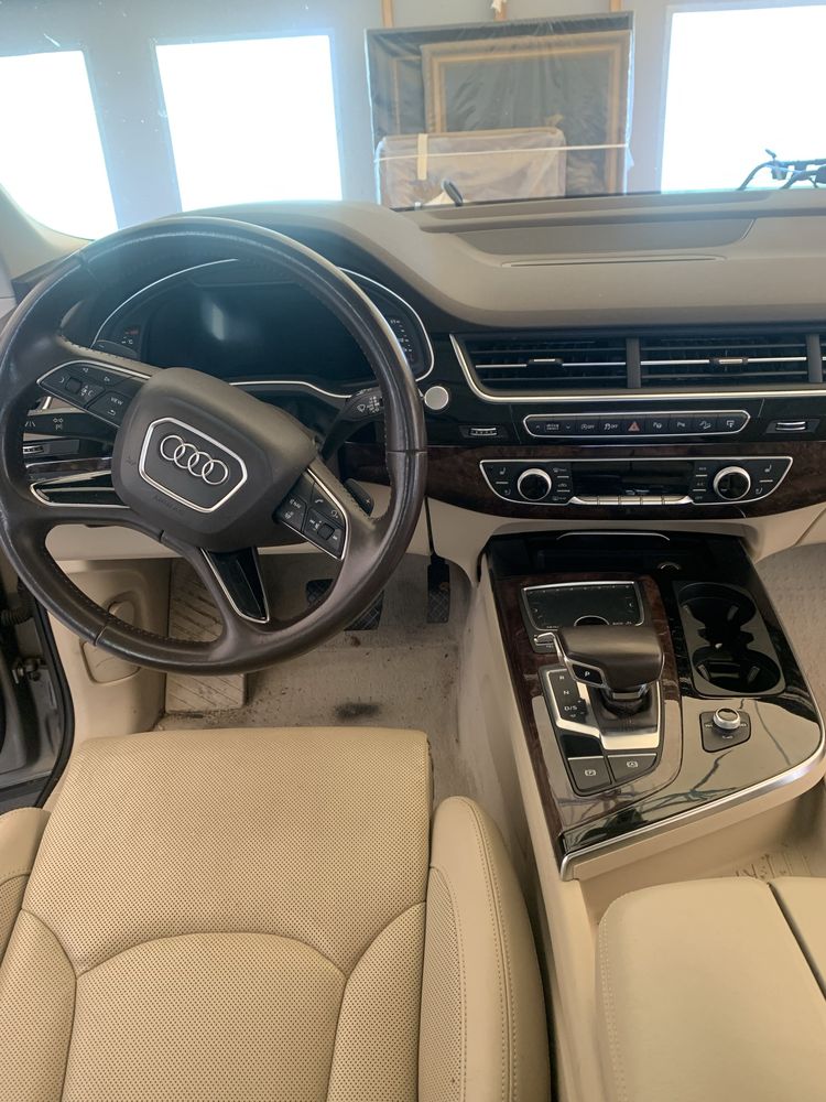 Servicii profesionale de cosmetica auto
