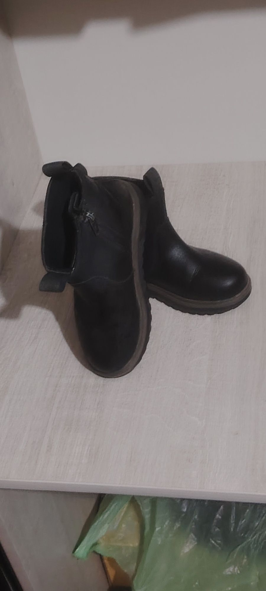 Продаются детские ботинки фирмы h&m