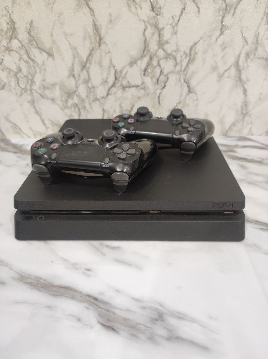 PlayStation 4 slim