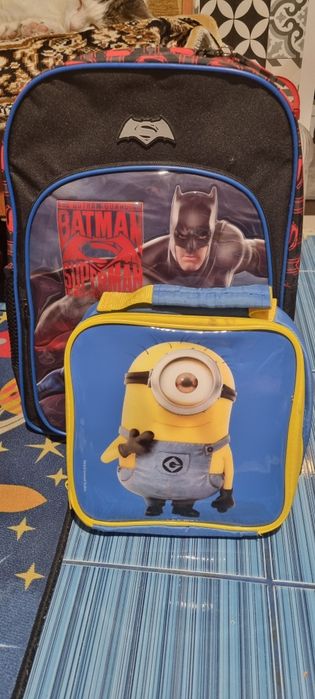 Rucsac + borsetă cu minion