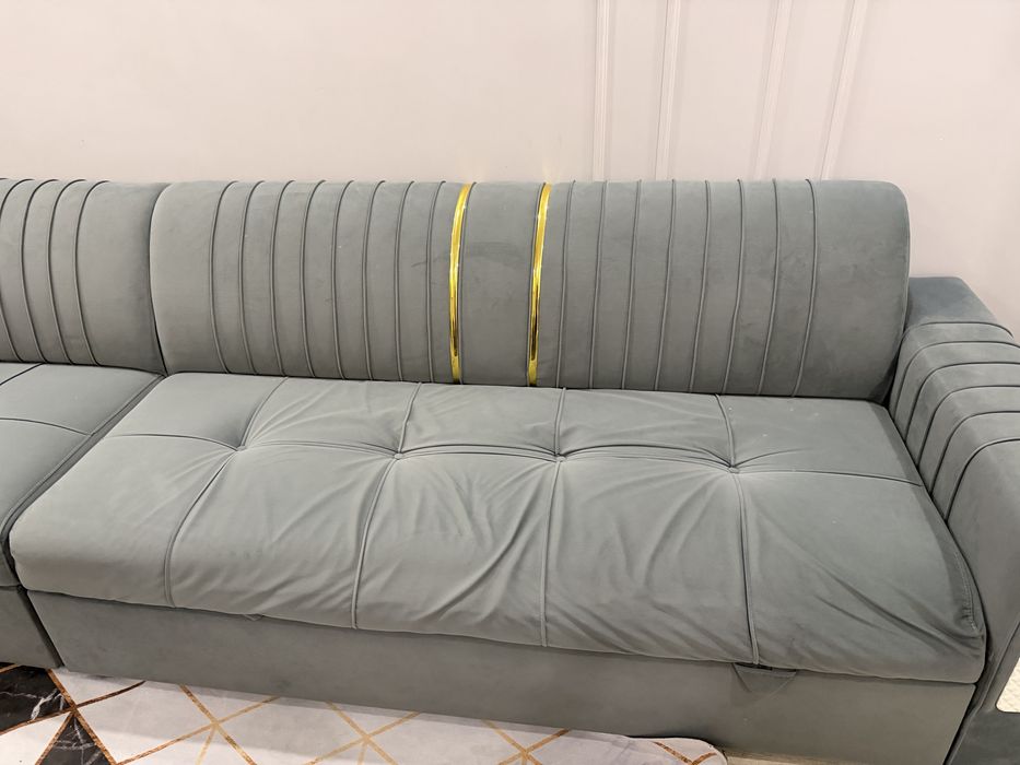 Диван размером 4 метр