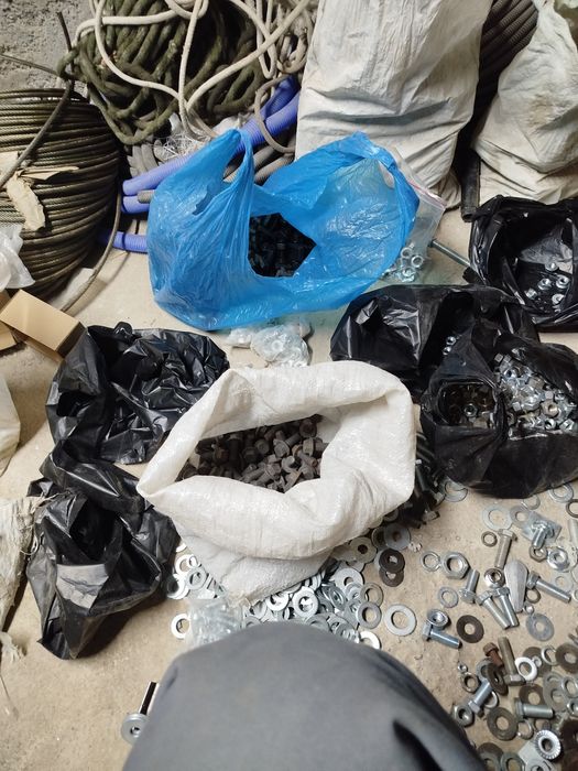 Bolt gayka shayba grabl