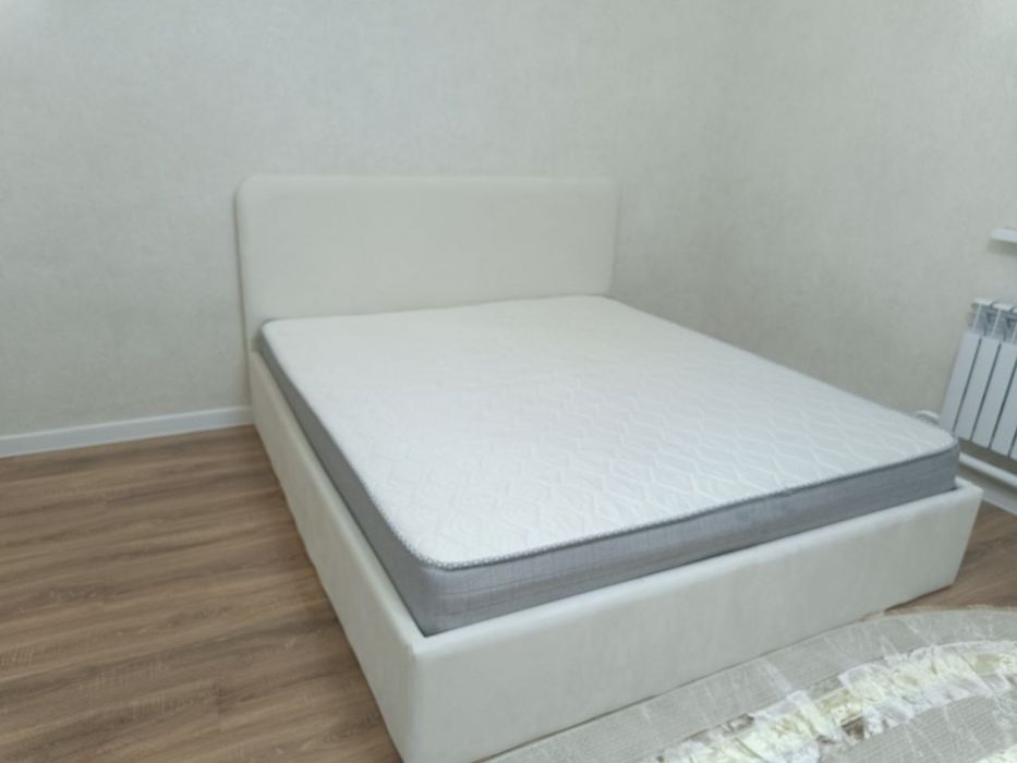 Продам кровать с подъемным механизмом