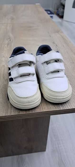 Маратонки Adidas