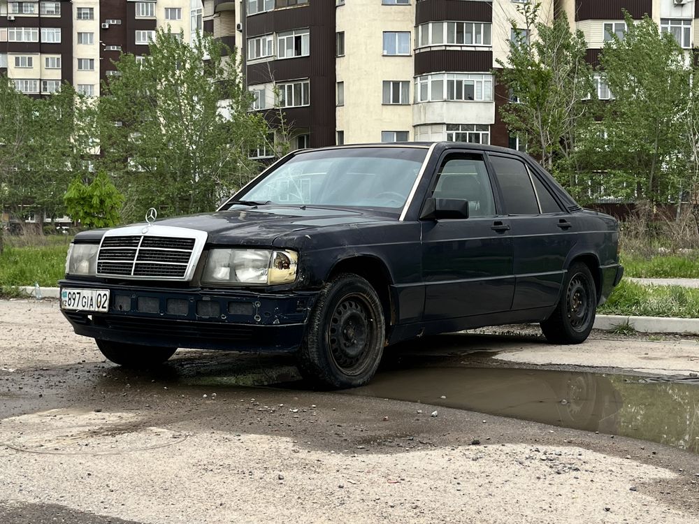 Mercedes benz 190e w201 2 литра 1992 год