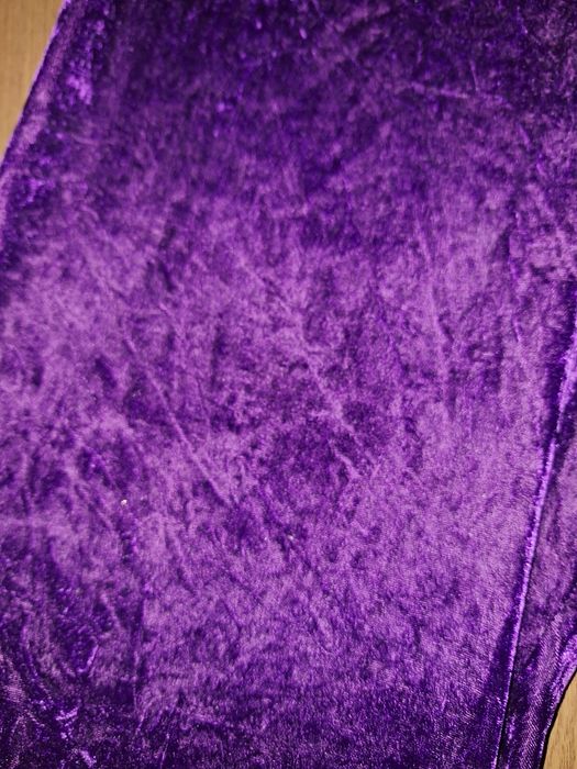 Pantaloni dama catifea  cu cracul larg/46