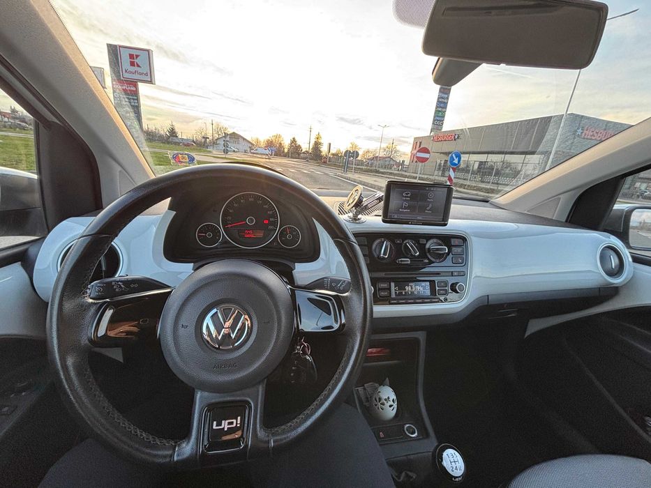 Volkswagen Up 2013