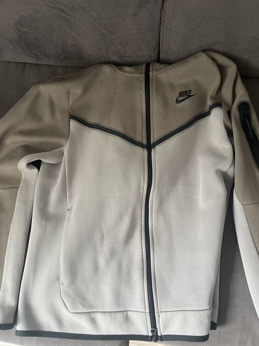 Hanorac Nike Tech Olive