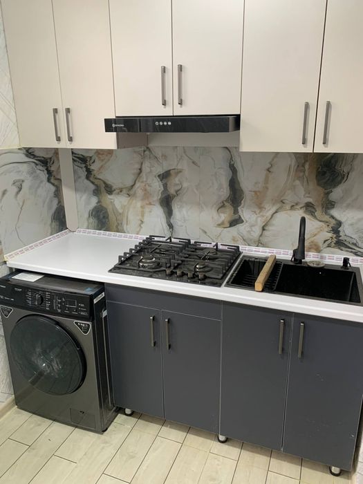 Maksim Gorkiy metrosi yonida shinam kvartira