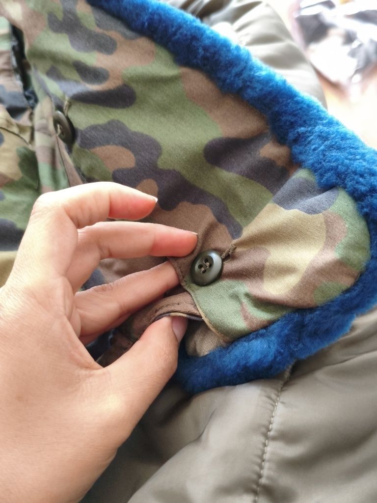 Продам камуфлированную куртку
