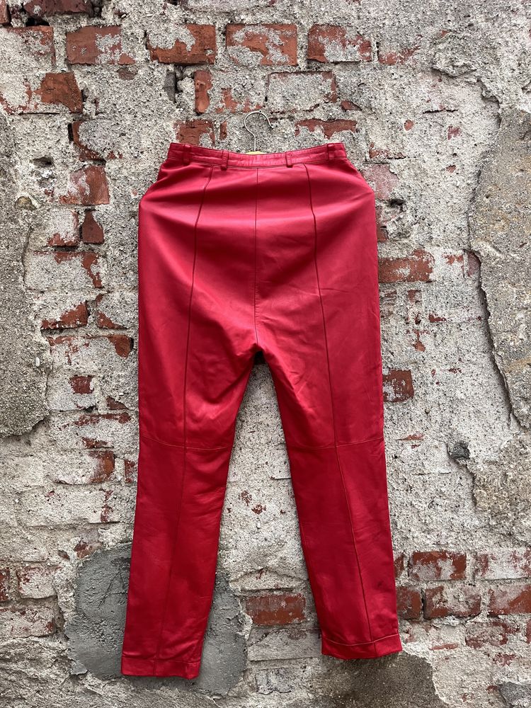 Escada Pantaloni piele naturala rosii