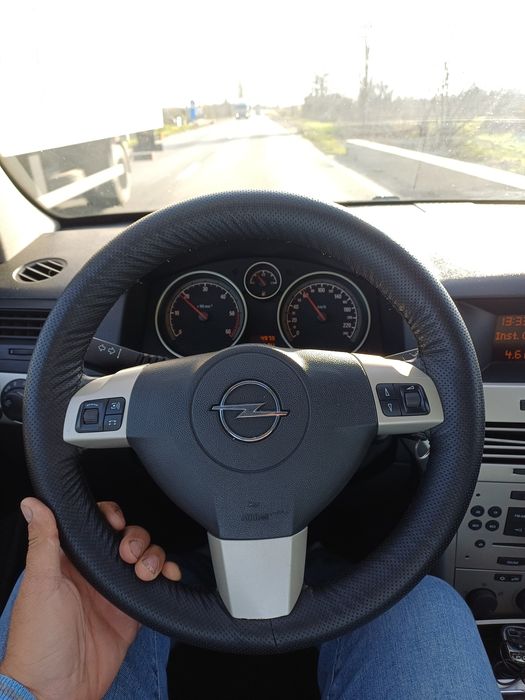 Vând sau schimb opel astra h 1.7 an 2009
