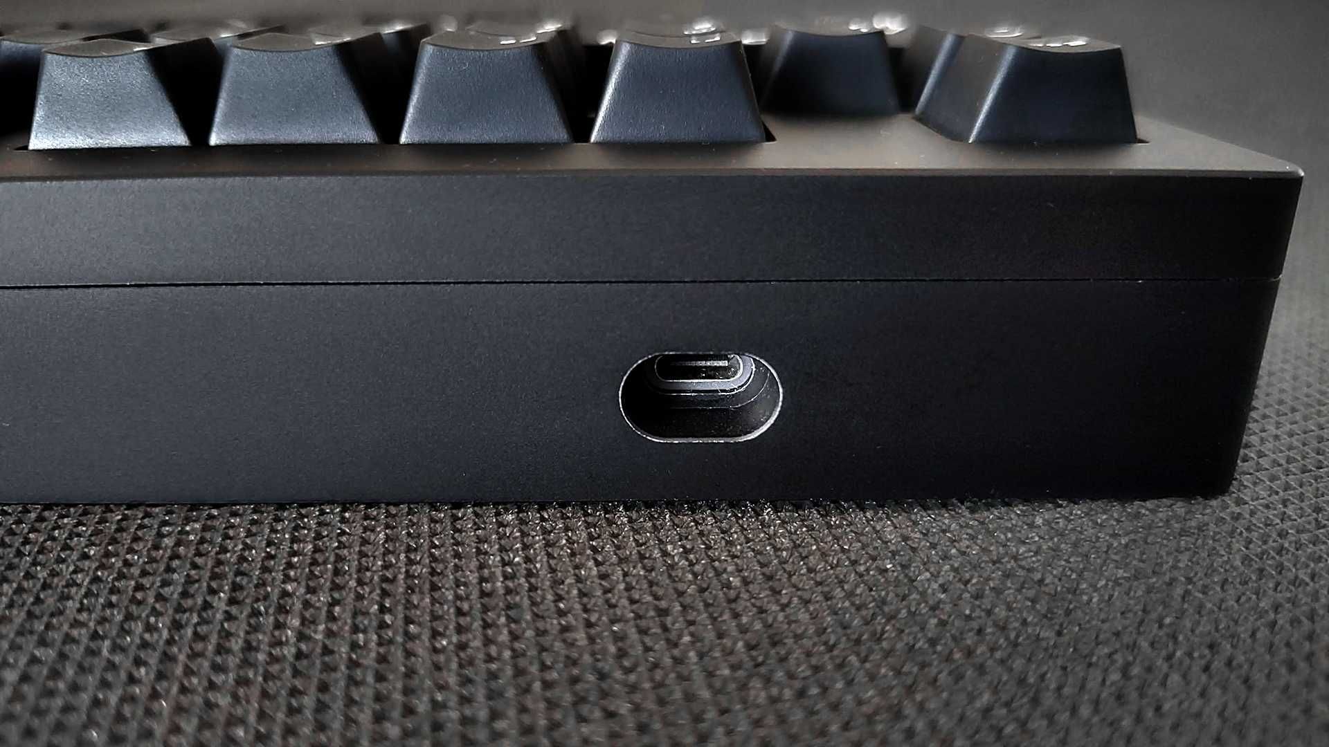 Механична клавиатура Akko Monsgeek M3 ISO