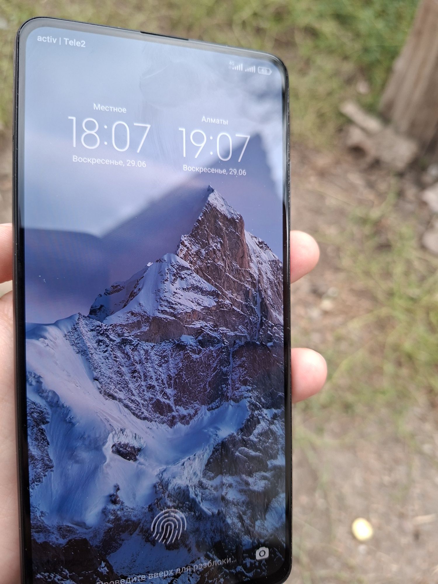 Срочно продам смартфон Mi 9T Pro